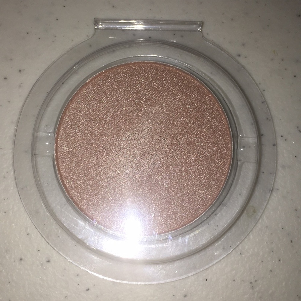 Lottie London Shimmer Squad powder highlighter - Picture 2 of 2